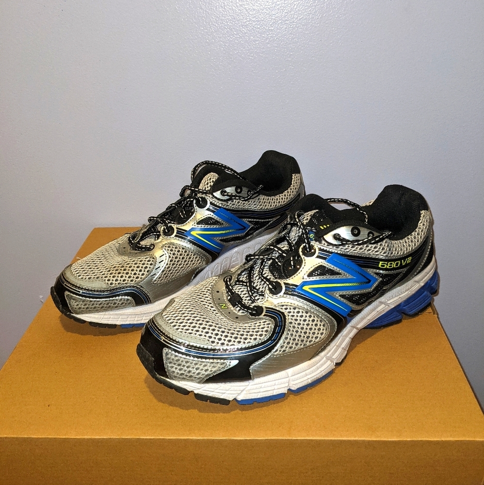 Retro New Balance sneakers